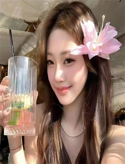 鄰家小女孩_愛國主義電影